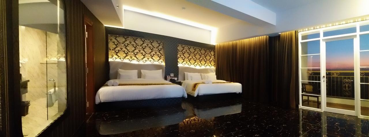 Kj Hotel Yogyakarta Exterior photo
