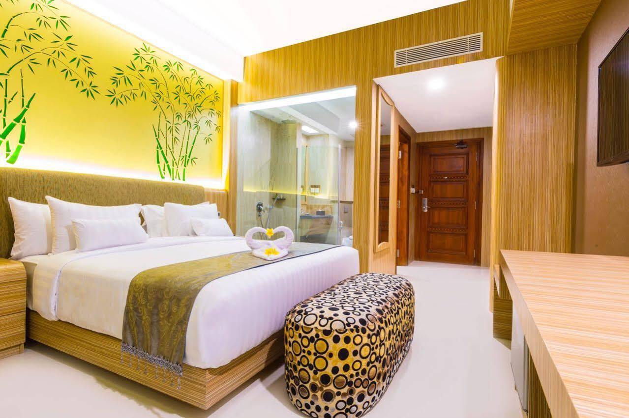 Kj Hotel Yogyakarta Exterior photo